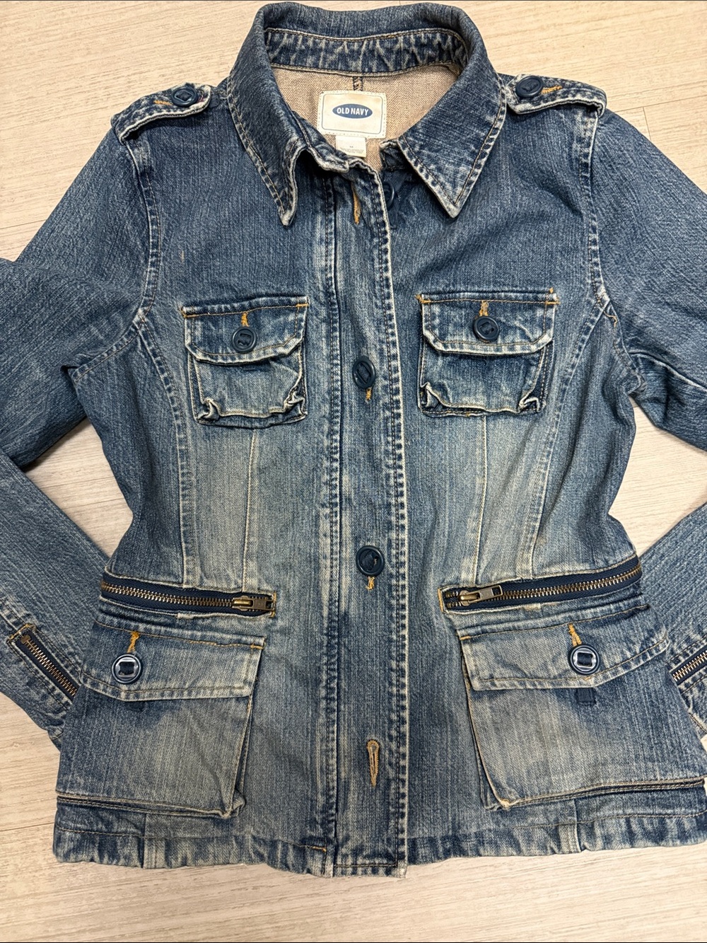Old Navy SUPER CUTE Washed Blue Denim Utility Jacket Size M